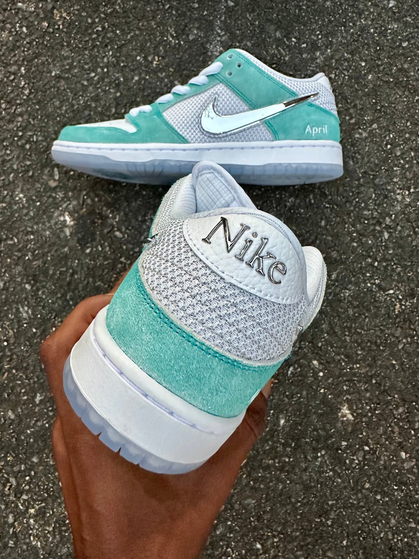 APRIL SKATEBOARDS X DUNK LOW SB 'TURBO GREEN'