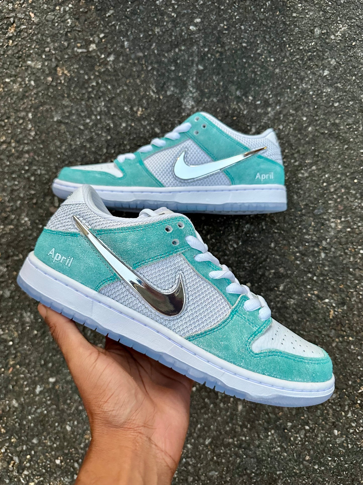APRIL SKATEBOARDS X DUNK LOW SB 'TURBO GREEN'