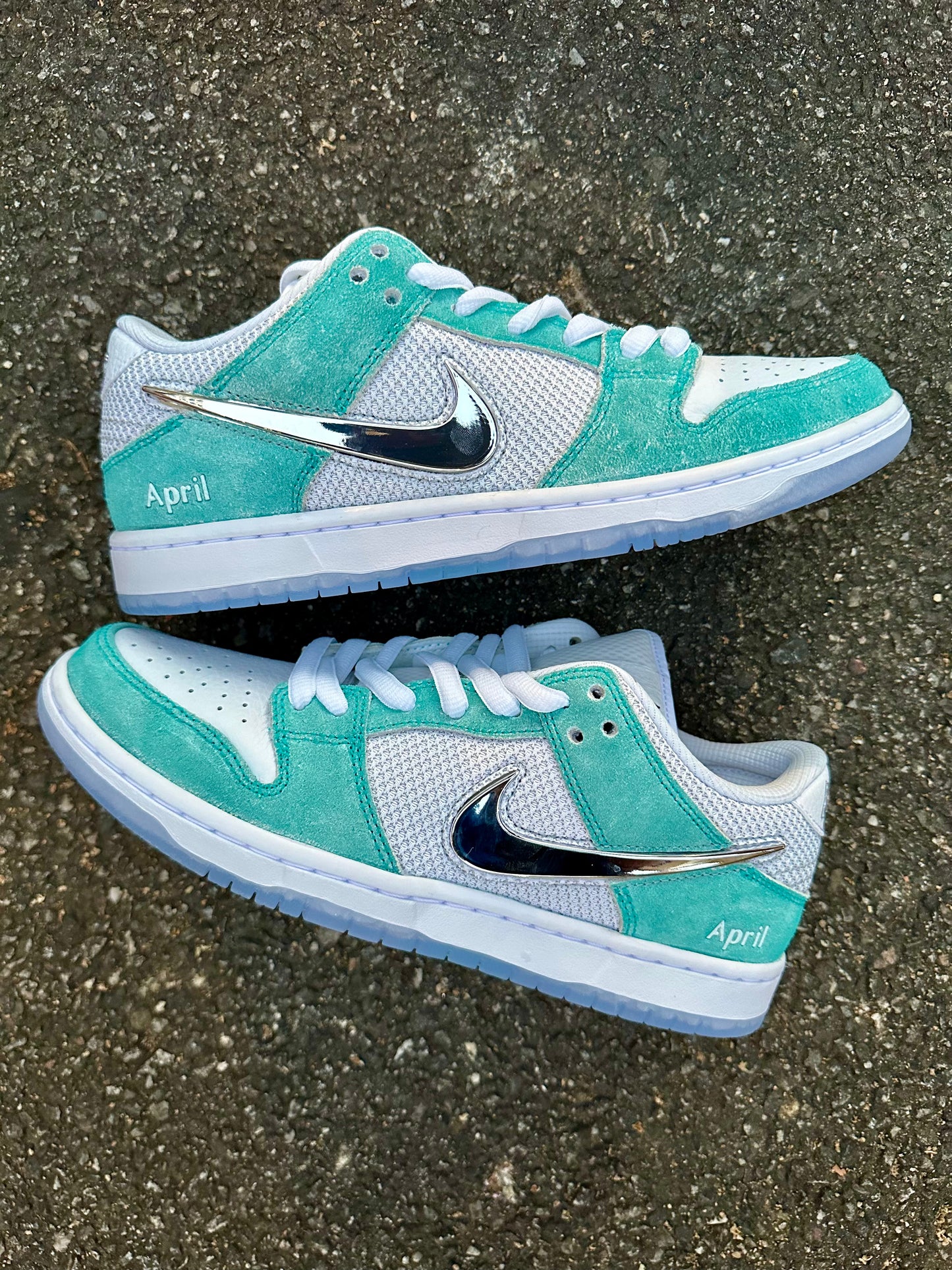 APRIL SKATEBOARDS X DUNK LOW SB 'TURBO GREEN'